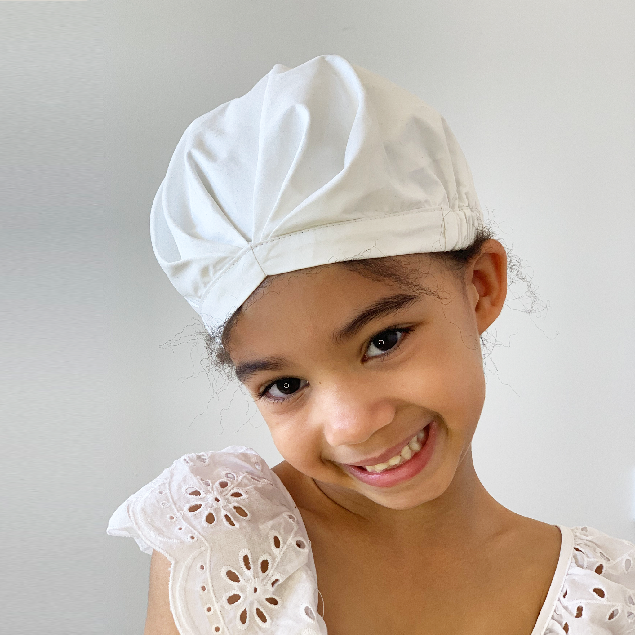 KIDS SHOWER CAP - WHITE LIGHT