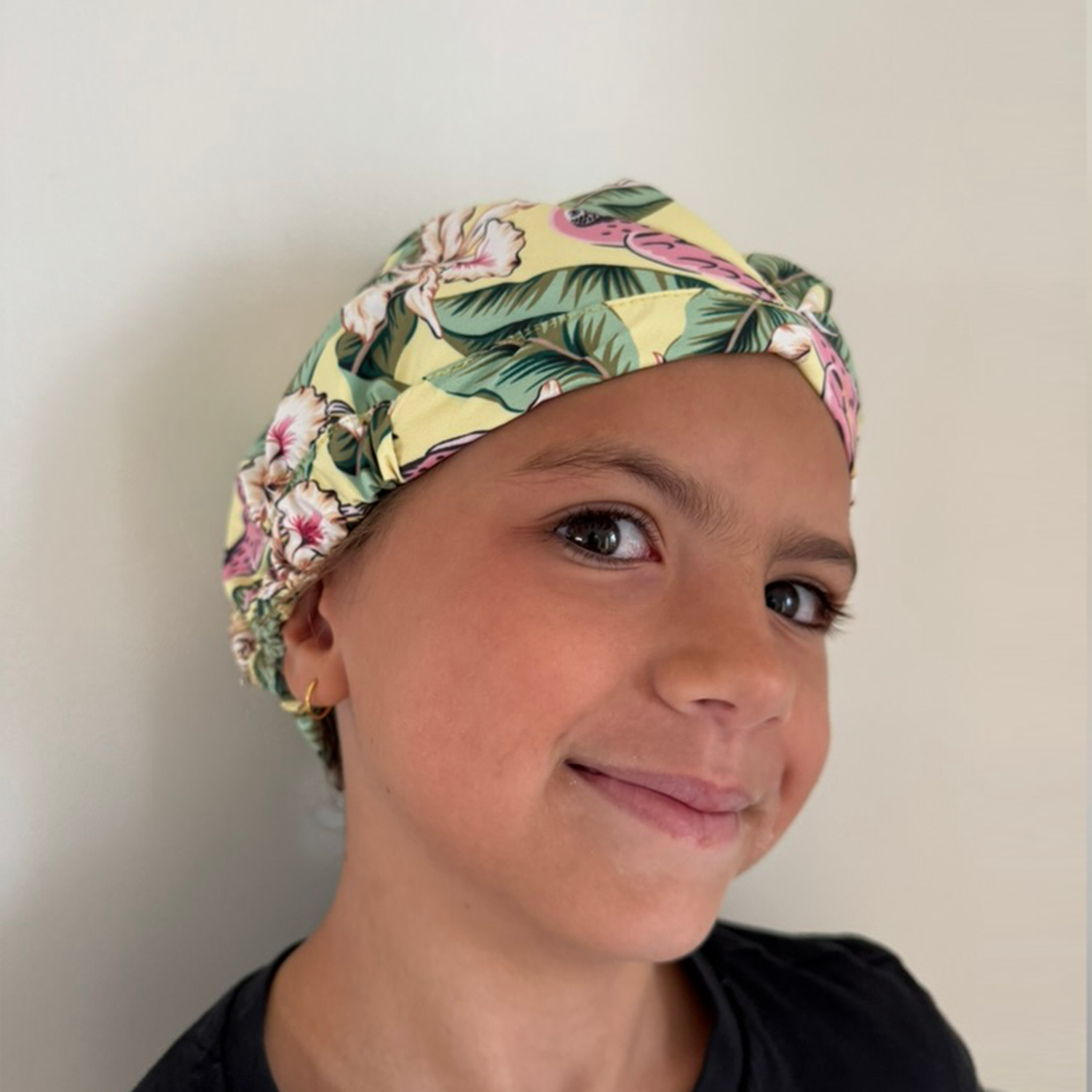 KIDS SHOWER CAP -  HAWAIIAN TROPICS 💛 NEW!!